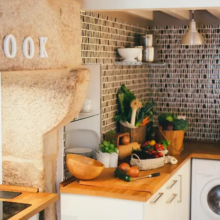 奥里利亚蒂卡公寓 公寓 *