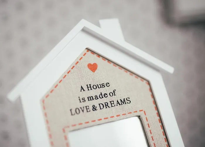 Aurelia Antica Daire *